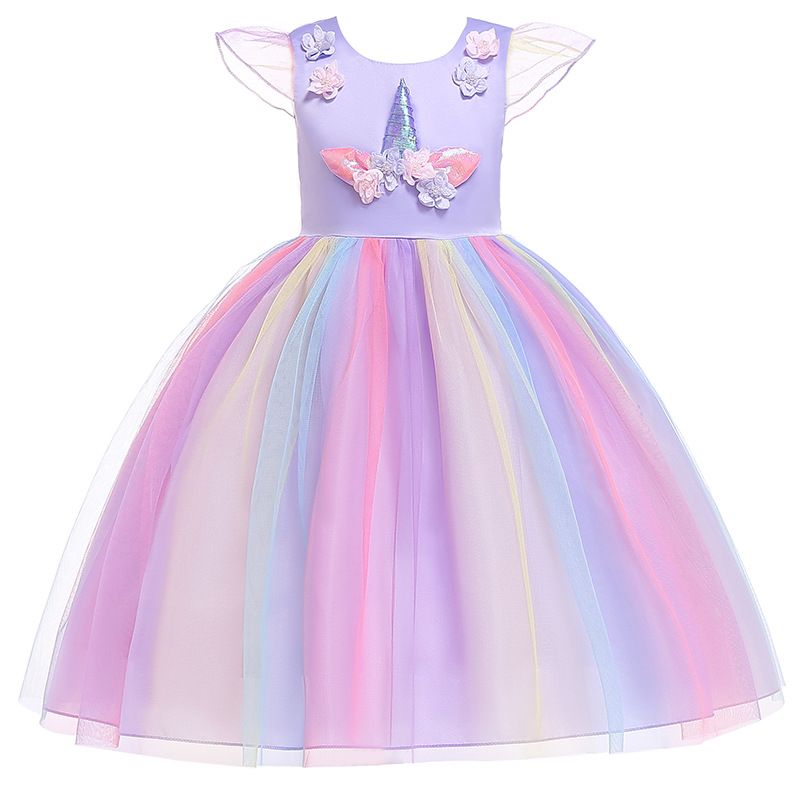 vestido unicornio com tule