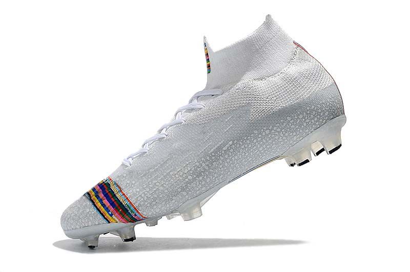 CR7 Boots. Nike NO