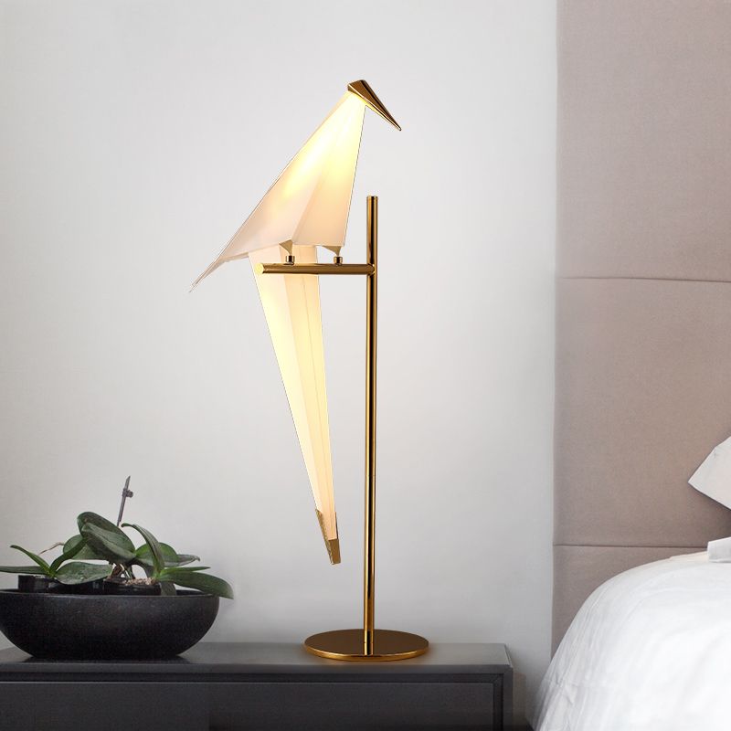 Iron LED Origami Bird Table Lamps Living Room Bedroom Bedside Desk Reading Light 