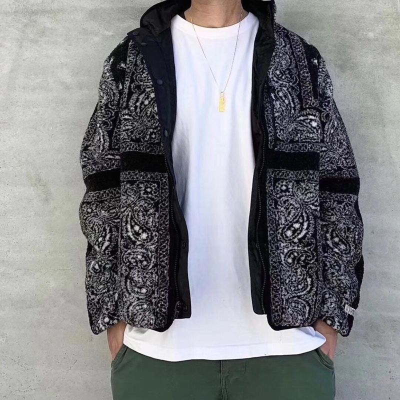 supreme bandana fleece jacket