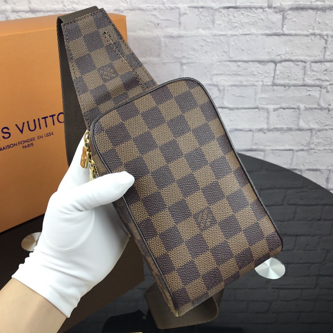 Compra RIÑONERA LOUIS VUITTON Marca Pechera Mujeres Bolsos De Cuero 3AA  MICHAEL KOR V0 Bolsas De Hombro Hombres De La Correa Bolsa De Asas Bolsas  De Cosméticos Barato | Entrega Rápida Y