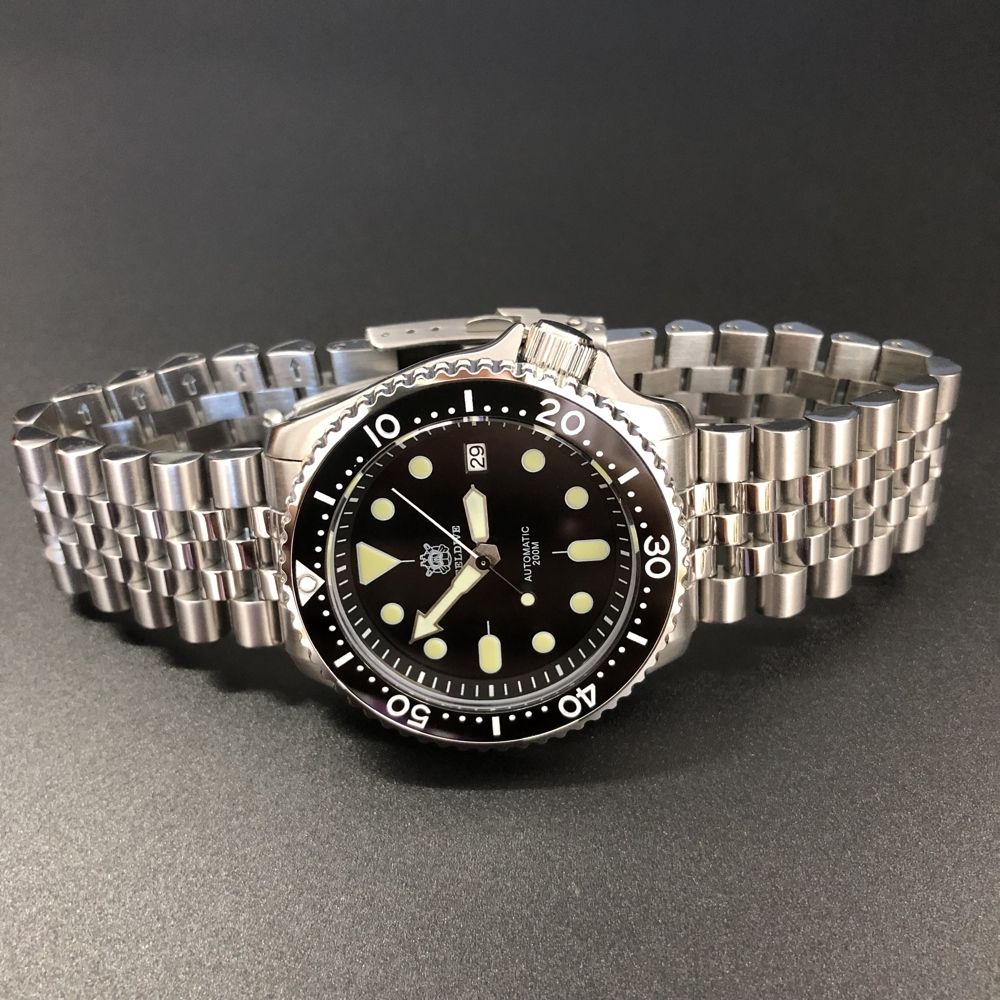 steel dive watch