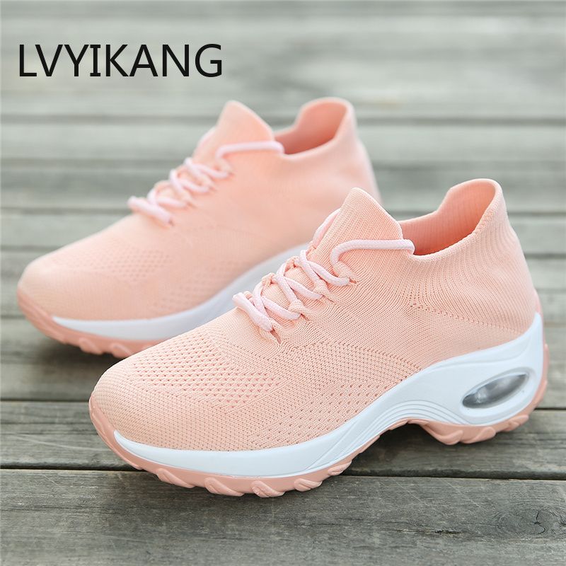 ladies tennis trainers