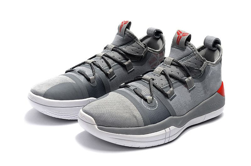 kobe black toe shoes