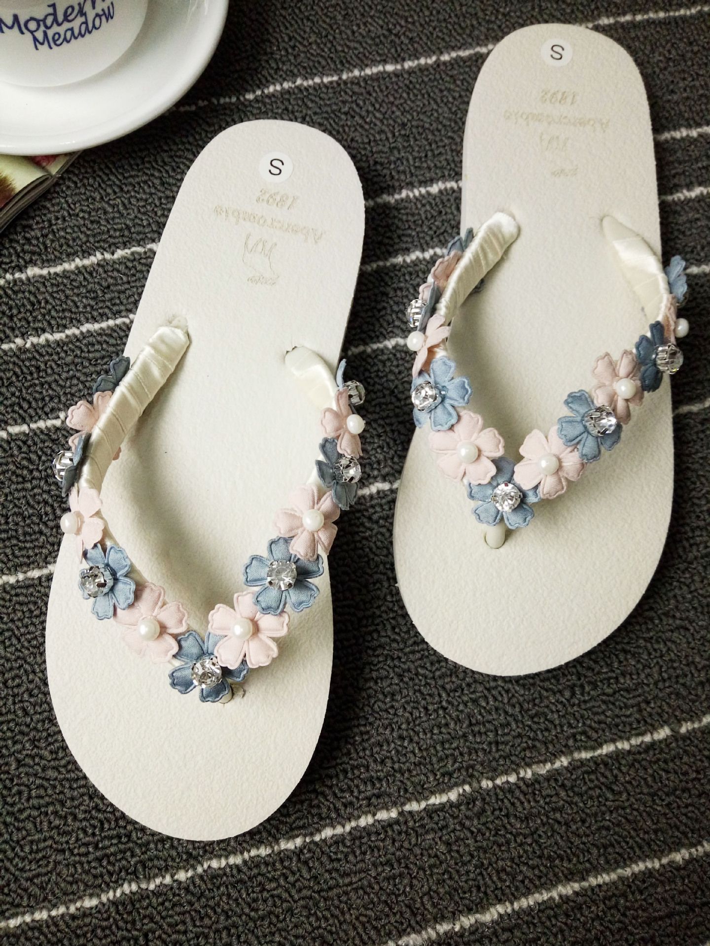 cheap slippers canada