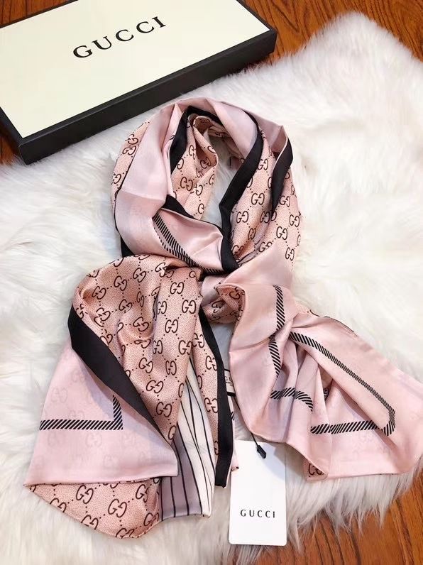 2021 Spring Women Fashion Chanel Scarves Luxury Brand Designer Lady Silk  Shawl Neck Scarf for LV Birthday Gifts Factory Wholesale - China Luxury  Silk Scarf and Luxury Scarf Sale price