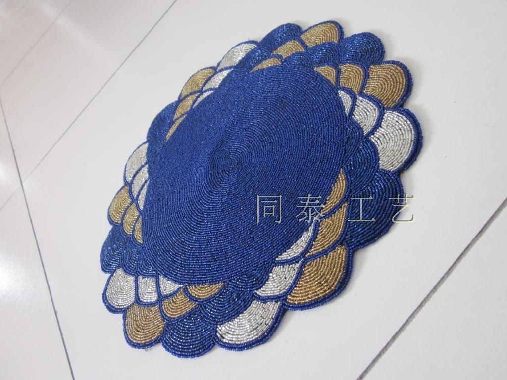 2020 Round Blue Gold Silver Handmade Glass Beads Placemat Beaded