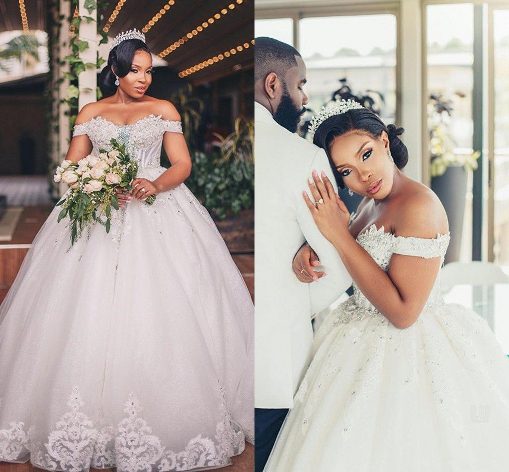 Bling Beaded African Wedding Dresses Off Shoulders Fluffy