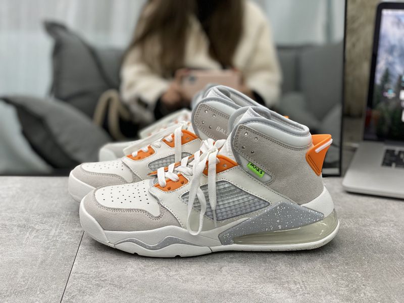 jordan mars 270 vast grey