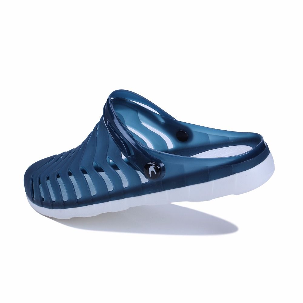 breathable garden shoes
