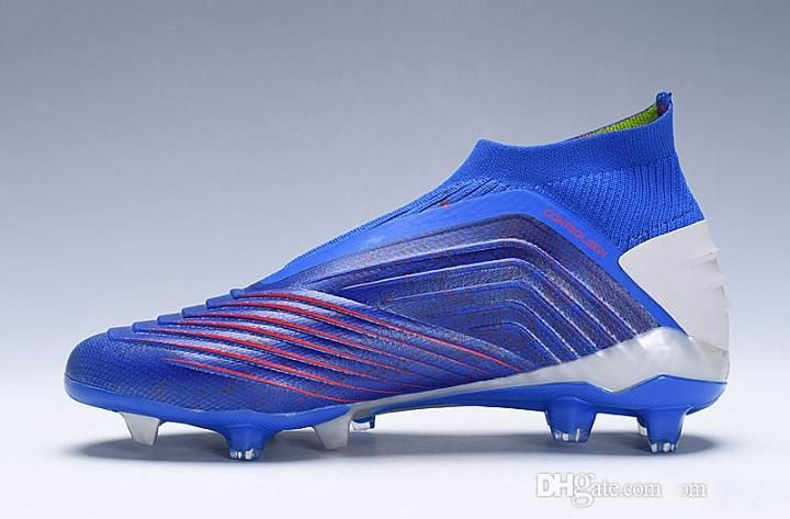laceless youth soccer cleats