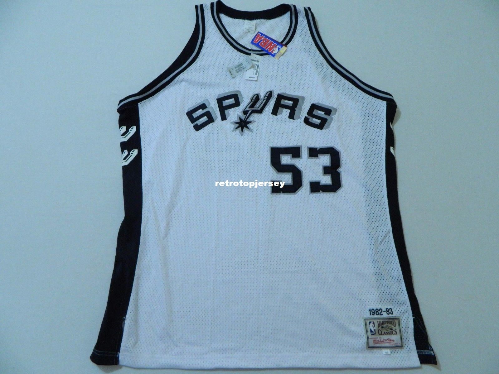 artis gilmore jersey