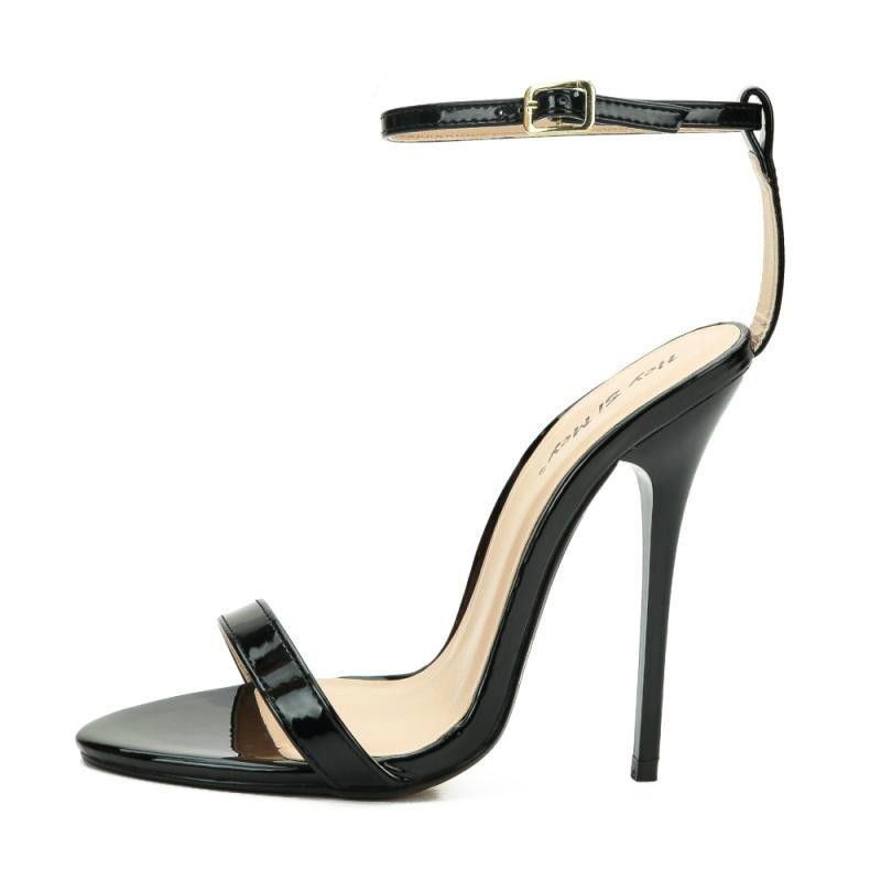 salto agulha sapatos