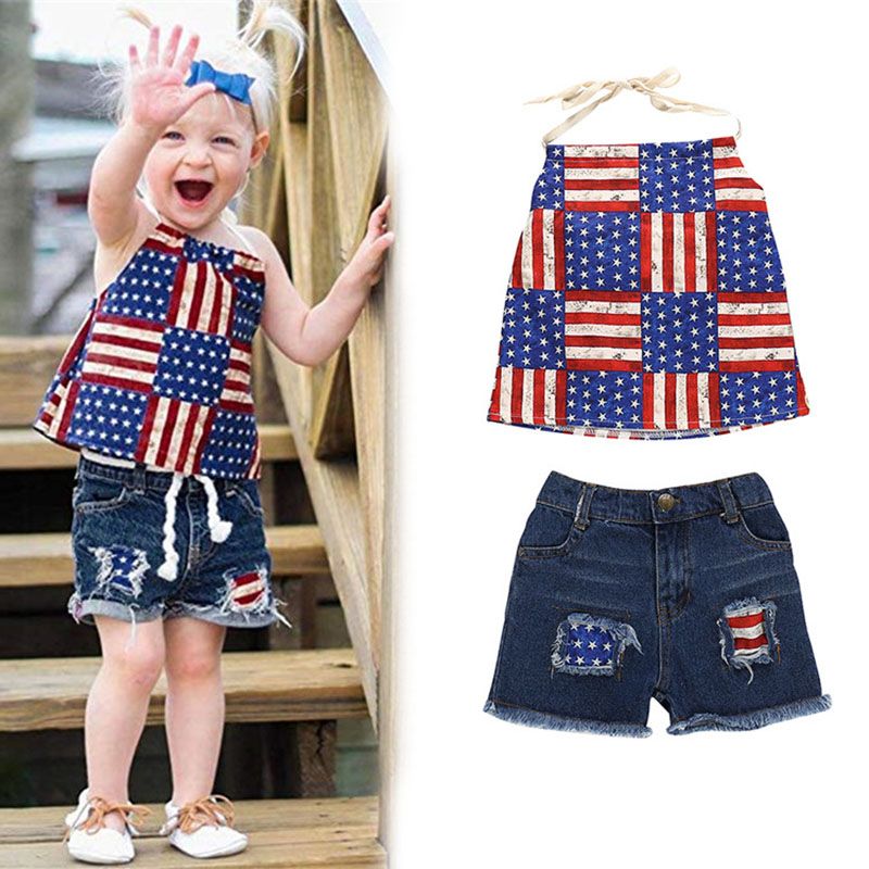 Juego las muchachas de la Independencia de vestir pantalones cortos de la bandera americana