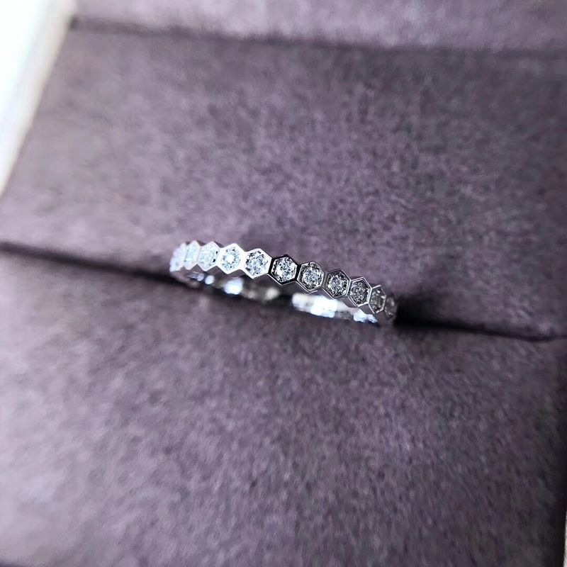 001# platinum ring tell us size