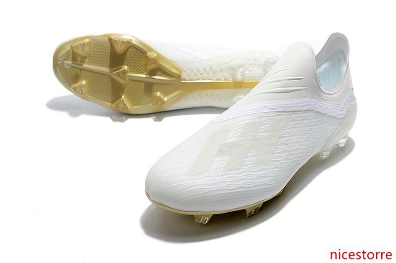 messi gold cleats