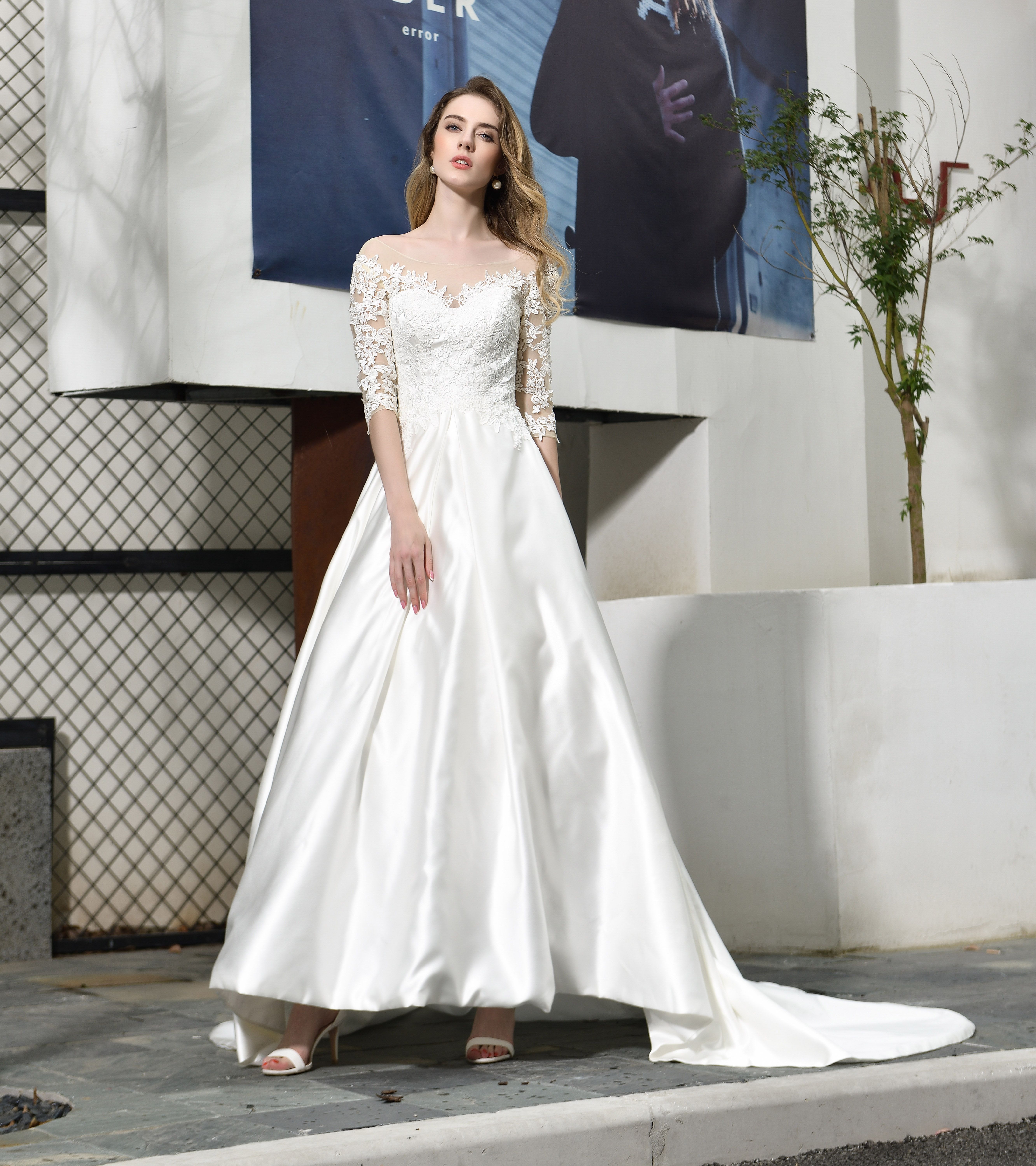 Discount Elegant Scoop Illusion Satin A Line White Reception