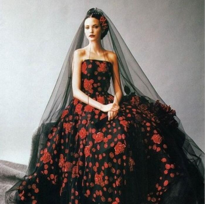 Vogue Long Cathedral Veil Black Gothic Wedding Bridal Veils For