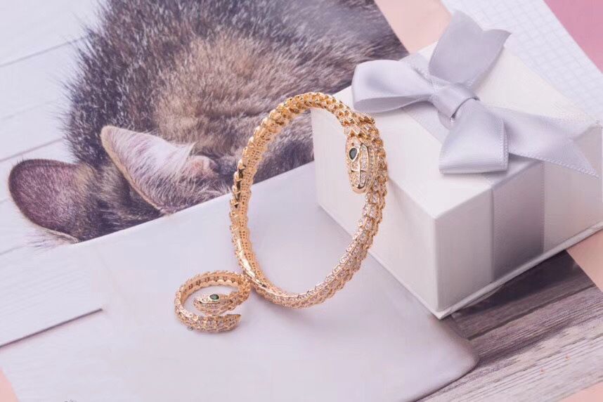 Ouro amarelo / 1Sets (pulseiras + anel)