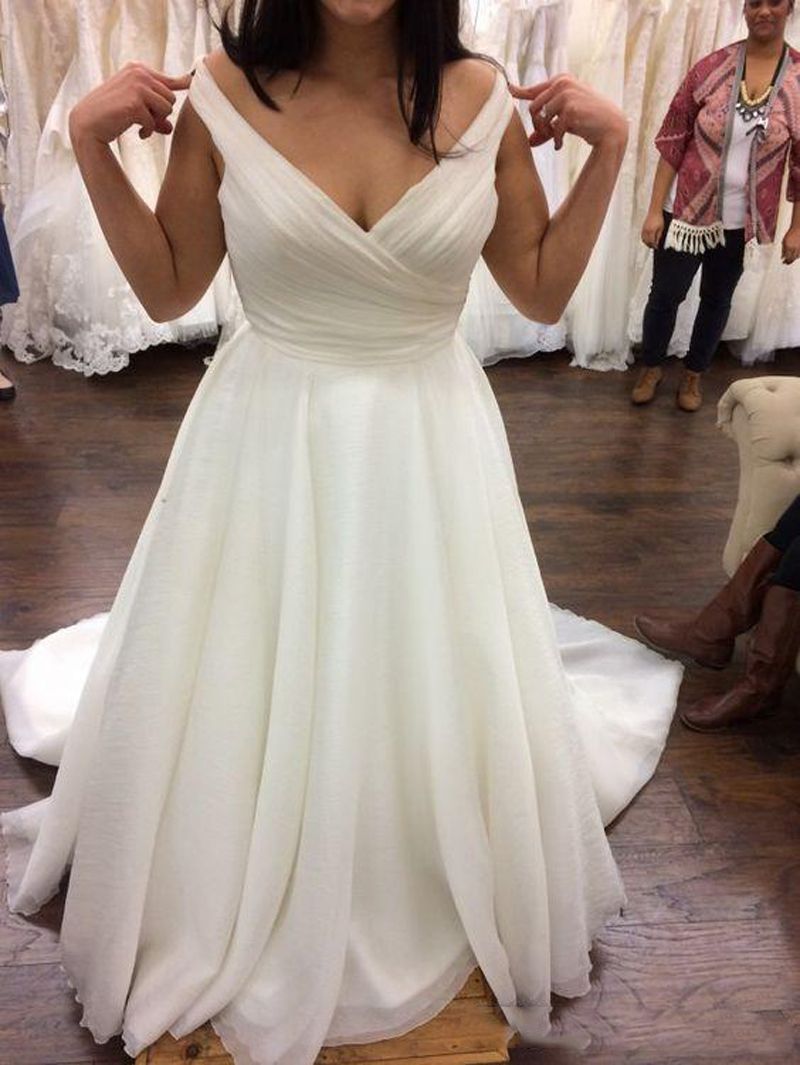 plus size wedding accessories