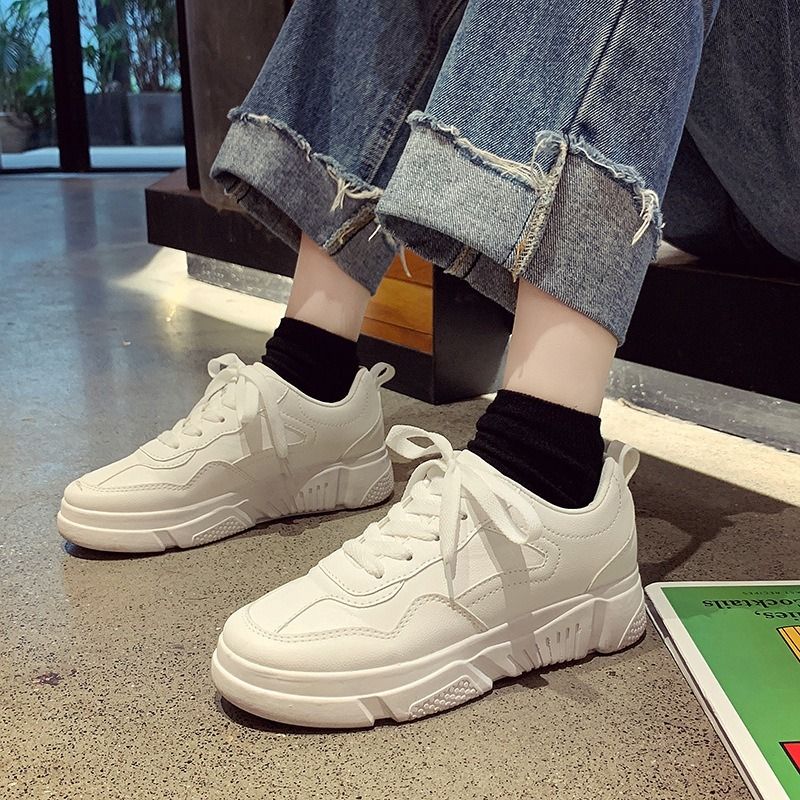 most comfortable women's casual shoes