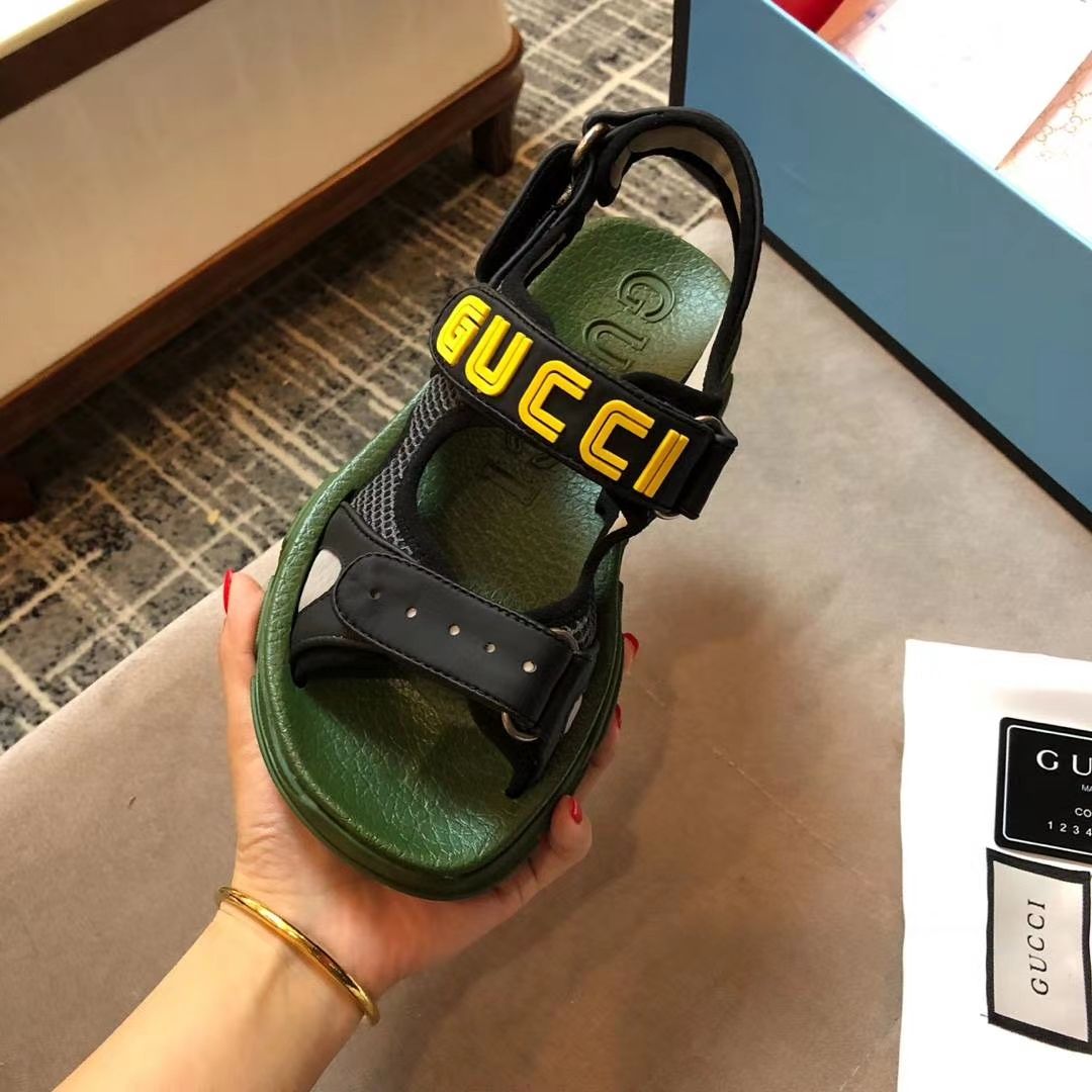 gucci beach slippers
