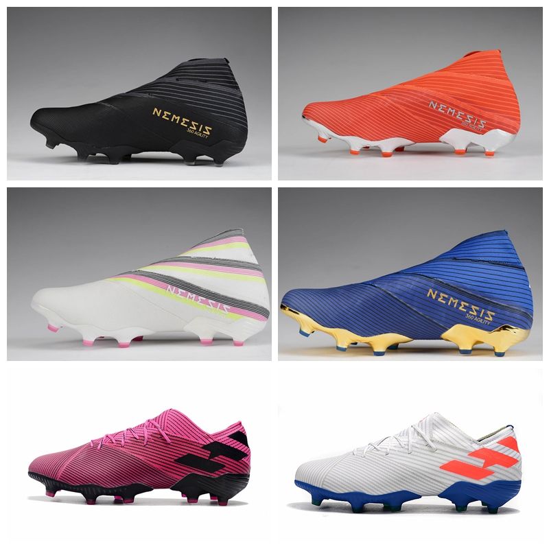 chaussure de foot crampon vissé