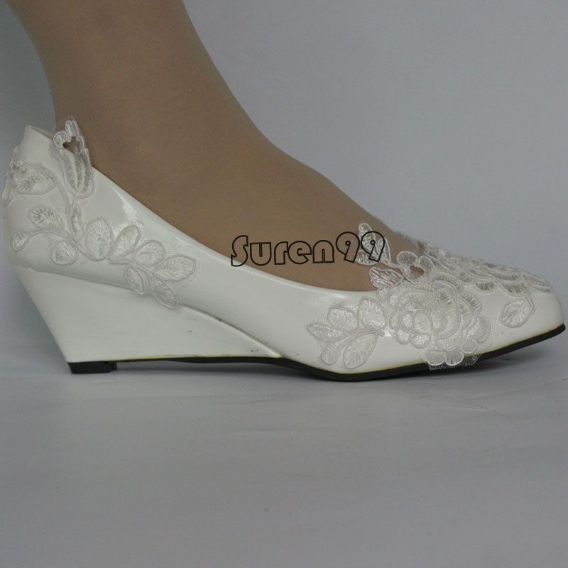 SANDALIA DE CUÑA DE ESPARTO ESTILO BOHO BLANCO CON ENCAJE