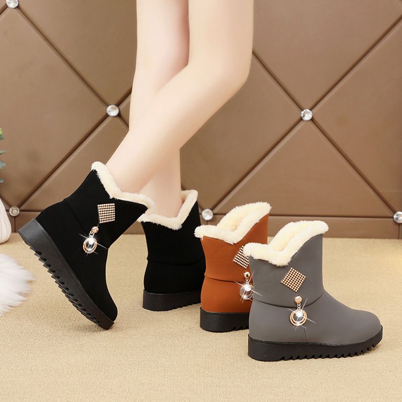 white ankle boots round toe