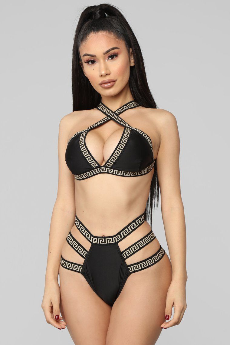 girls modeling bathing suits