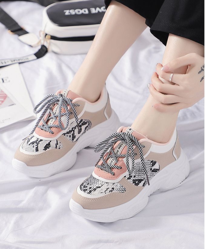 white casual shoes for girl