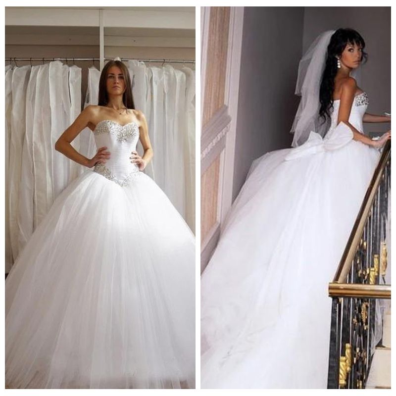 Vestidos de bola sin tirantes de tul esponjoso Vestidos de novia con princesa con cuentas de Vestidos de bola sin tirantes de tul esponjoso Vestidos de novia con princesa con cuentas de