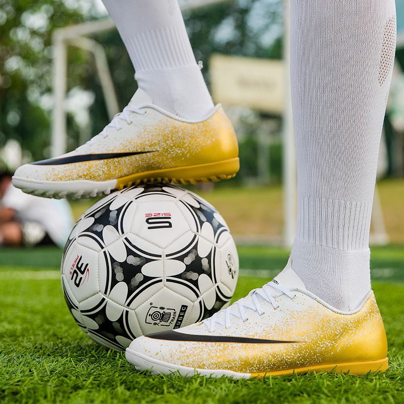 marque de soulier de soccer