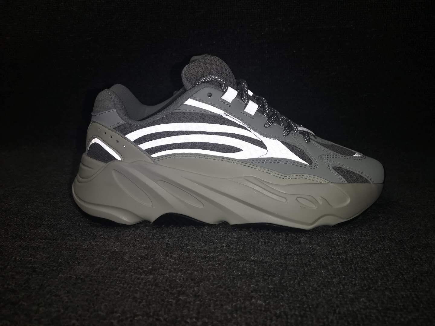 scarpe v2 uomo prezzo