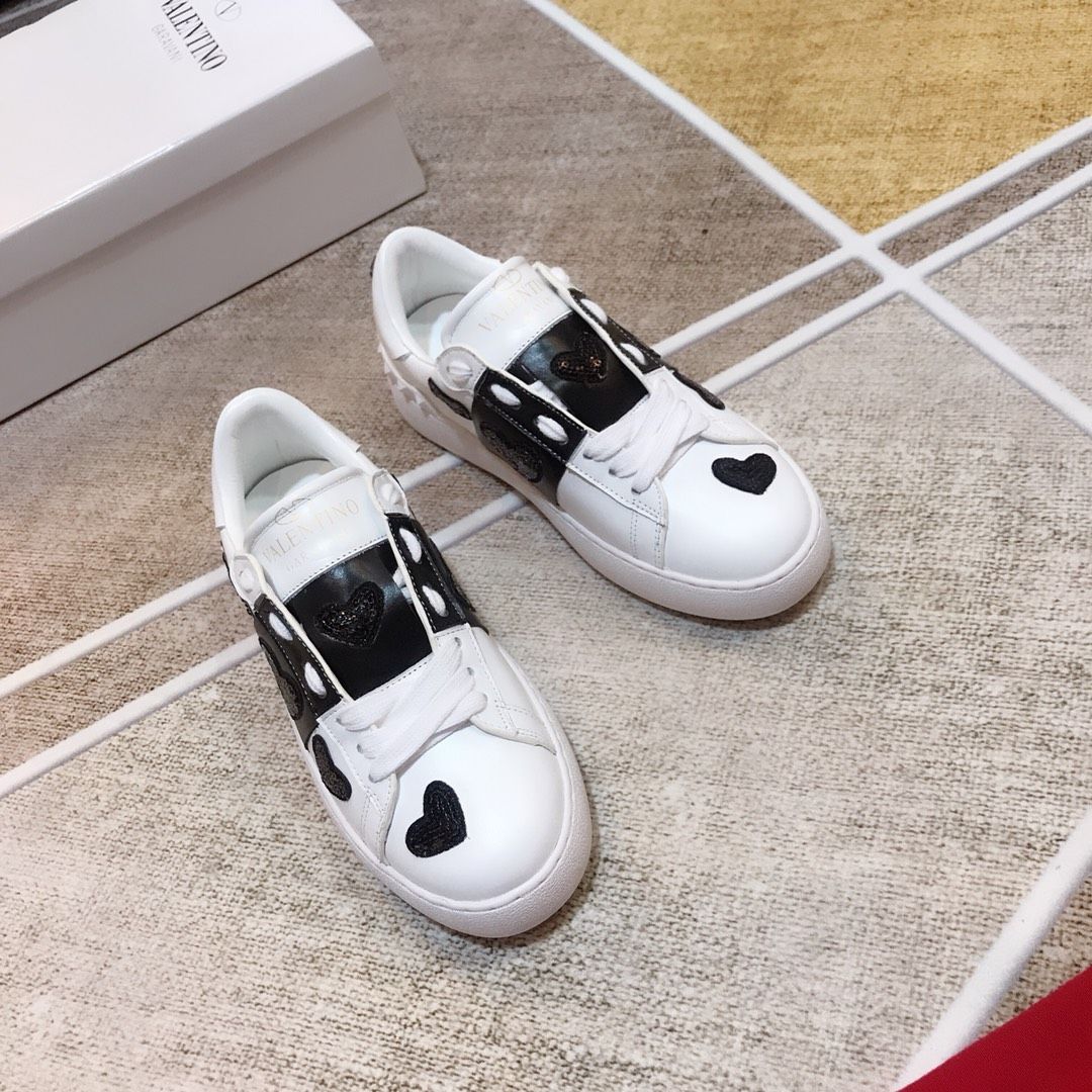 discount name brand tennis shoes
