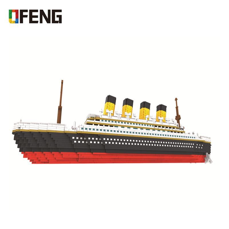 titanic toy boat