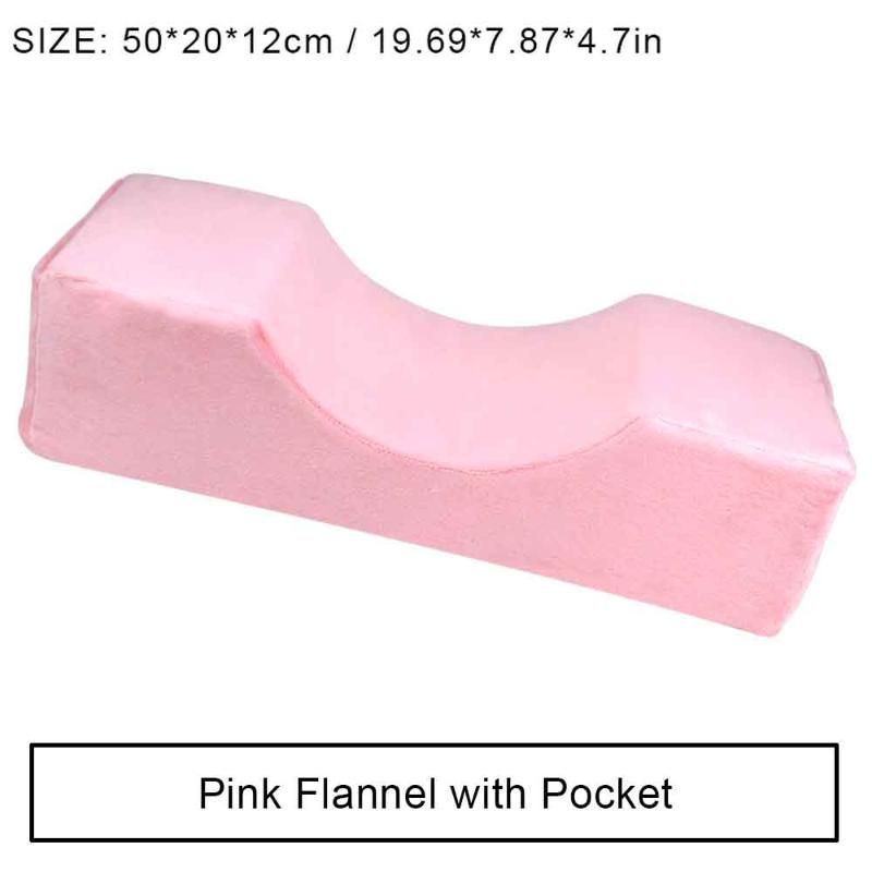 Roze flanellenkussen