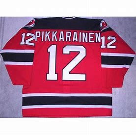 12 ilkka pikkarainen red