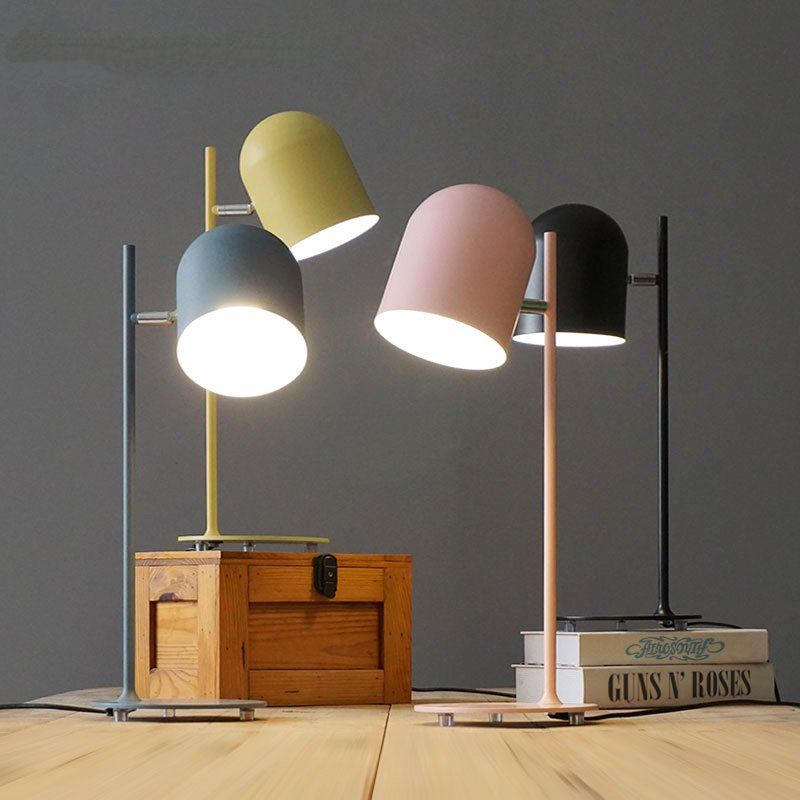 2020 The Modern Minimalist Art Table Lamp Nordic Simple Creative