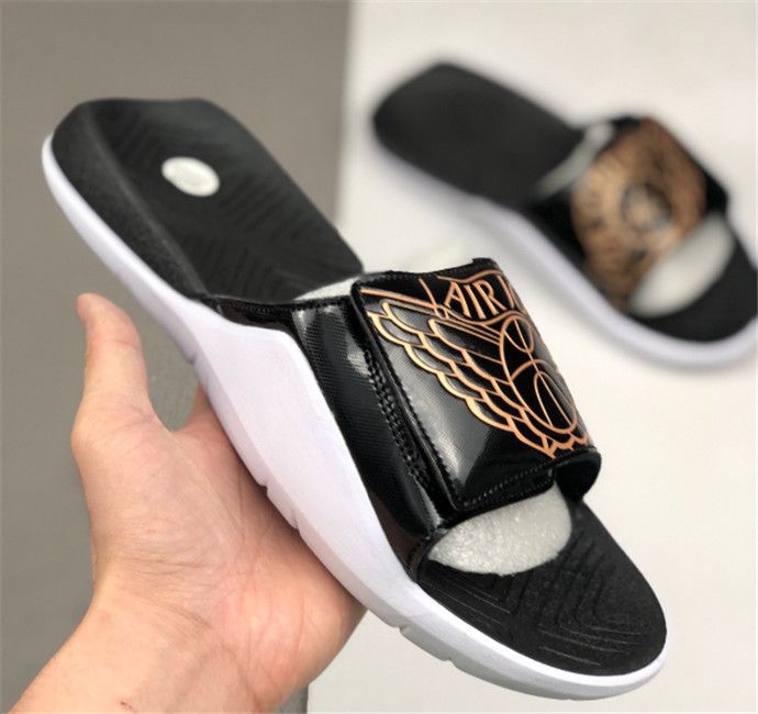 travis scott jordan slippers