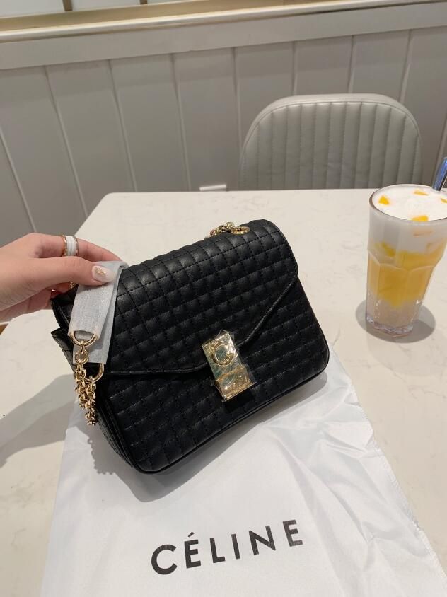 ladies chain bag