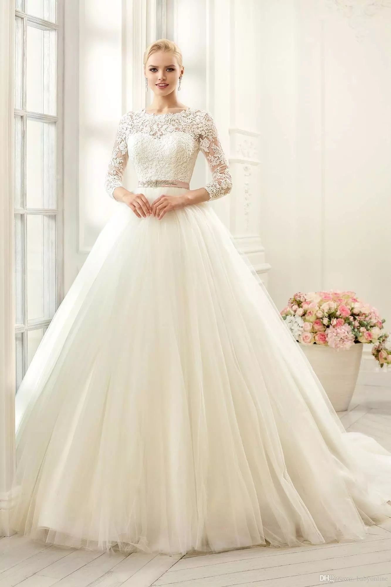 Discount Vintage Long Sleeves Autumn Fall Wedding Dresses Sexy V Cut Backless A Line Jewel Neck Appliques Top Long Bridal Gowns With Belt Bs01 Cheap Bride Dresses Christian Wedding Dresses From Beautiful Suit