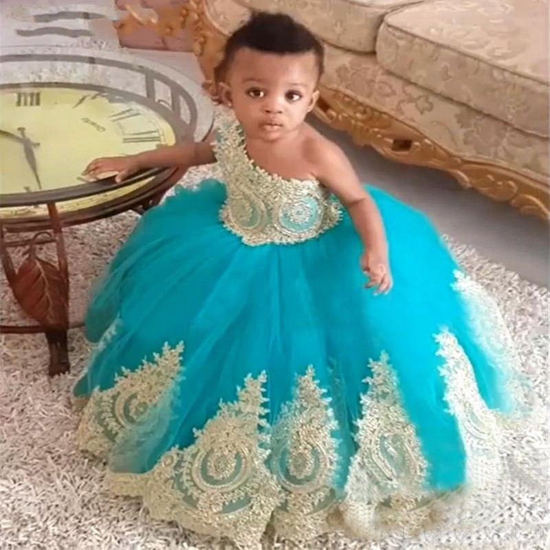 Azul Turquesa de un hombro vestidos de niña 2020 encaje balón vestido de oro de