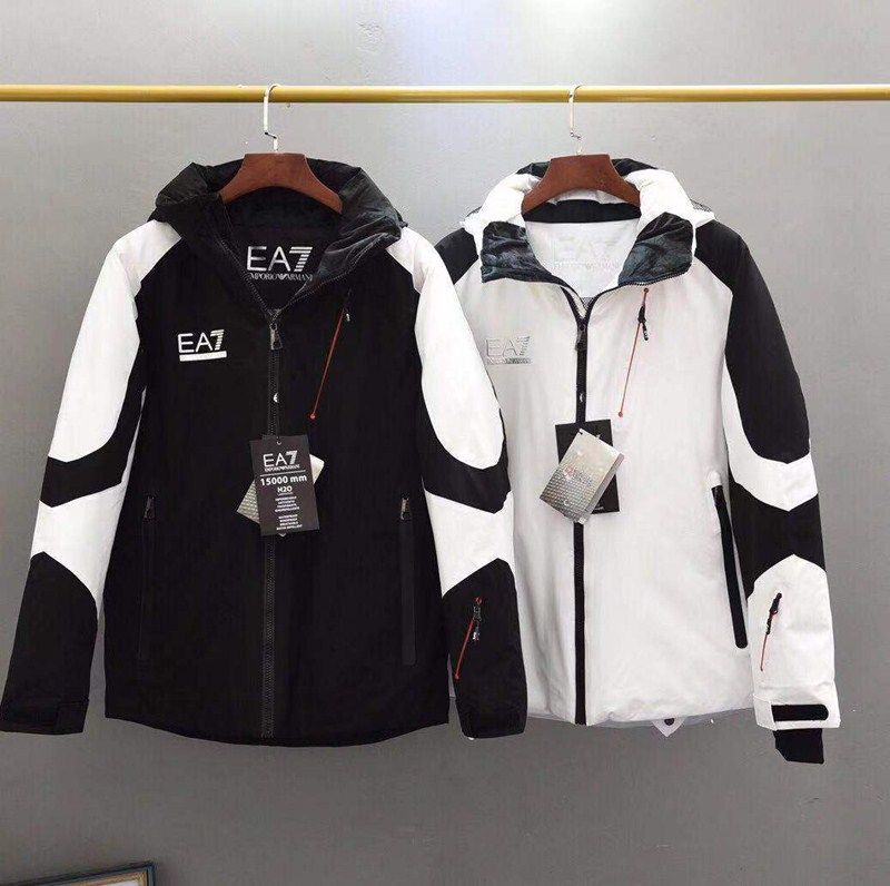 2020 Italy Men Hot Sale Brand Down Jacket Luxury Outdoor Windproof Ski