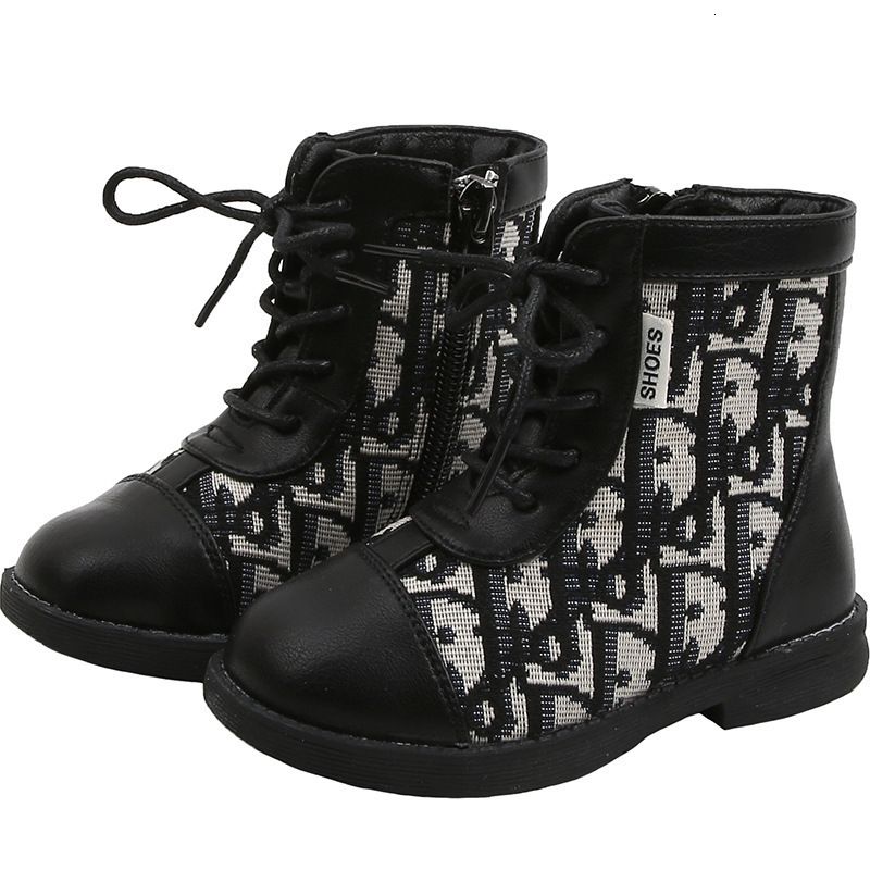 little girl white cowboy boots