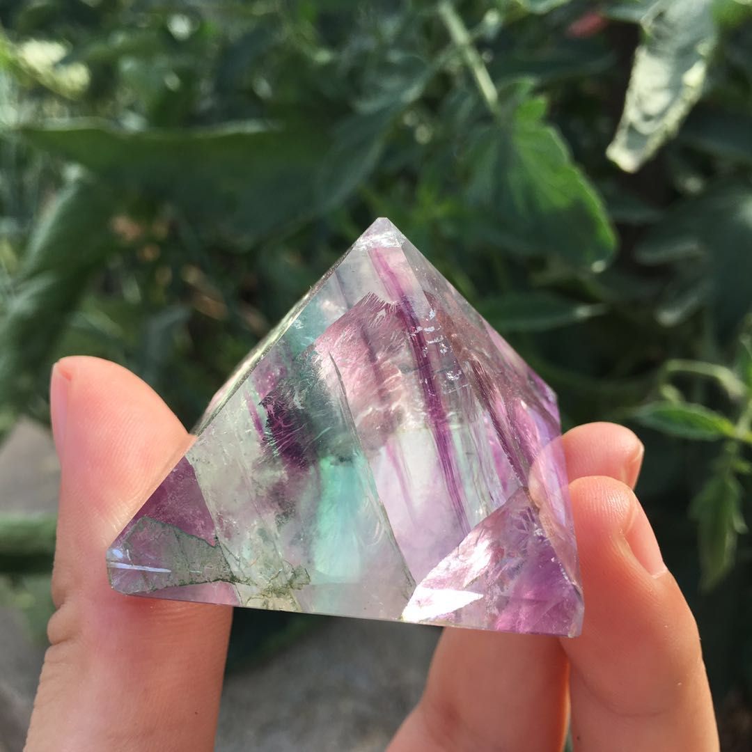 Envío de gota Pirámide de fluorita Natural piedra preciosa pulido cristal de cuarzo pirámide