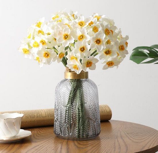 flores artificiales narcisos baratos al por mayor de plástico narcisos  flores del narciso de seda Freesia