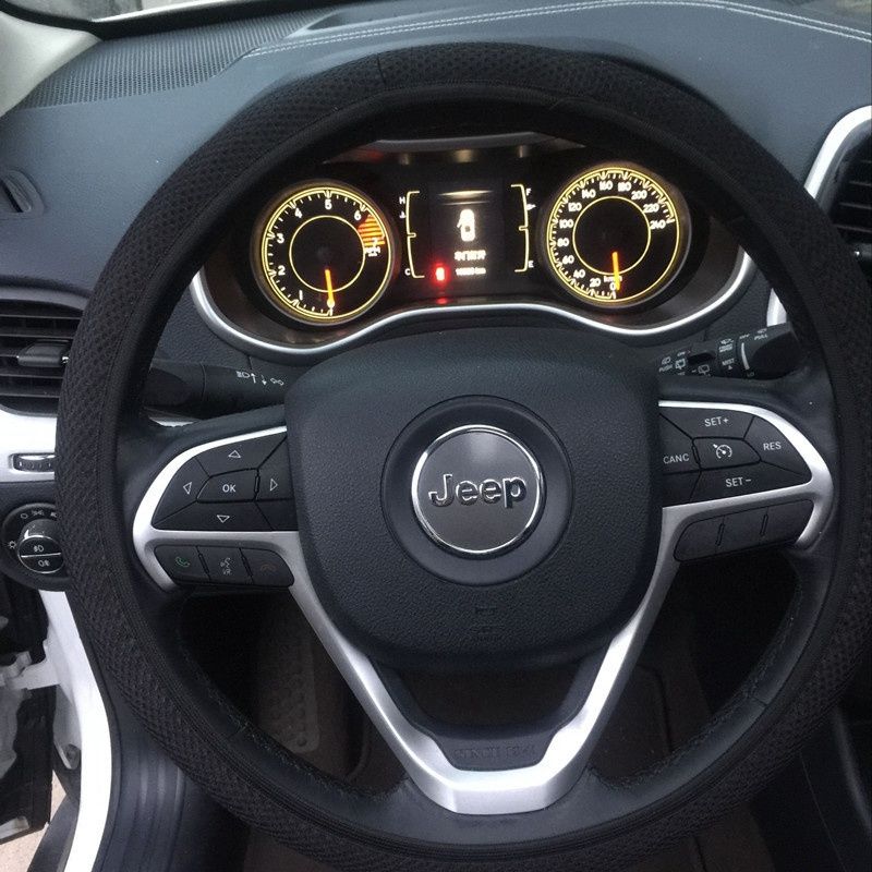 universal steering wheel cover3