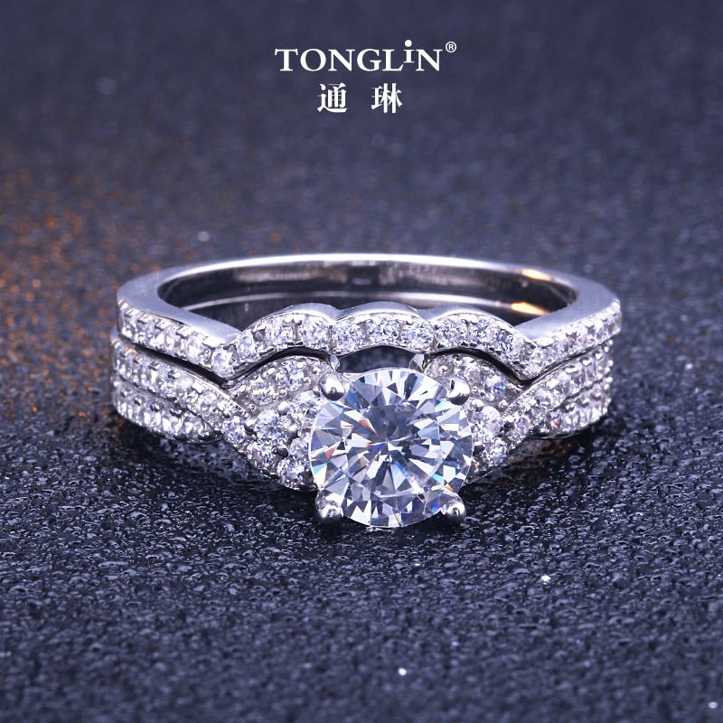 2.75 CT Round Cut Zircone cubique chocolat en acier inoxydable Bague de mariage Set femme SZ 5-10