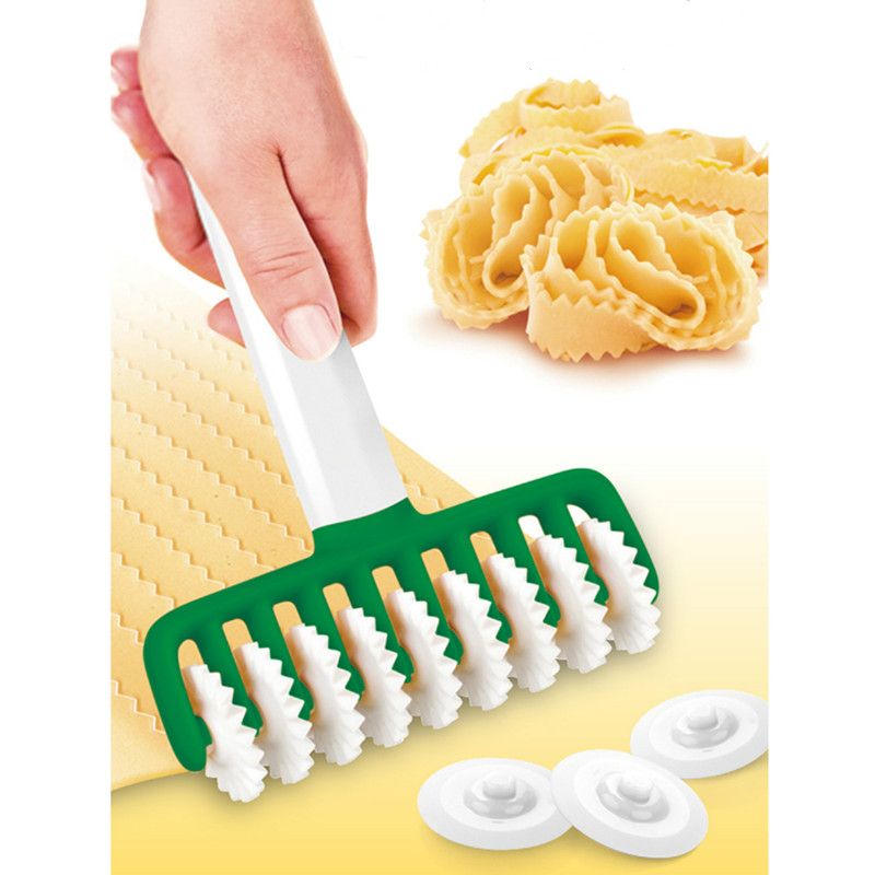 Noodles Cutter Kitchen Tool Multi Function Roller Dockers Dough Cutter